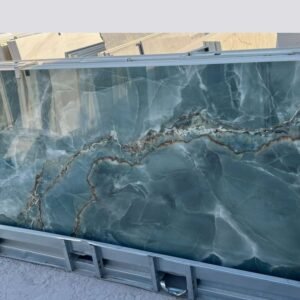 Alternative view of ONICE SMERALDO